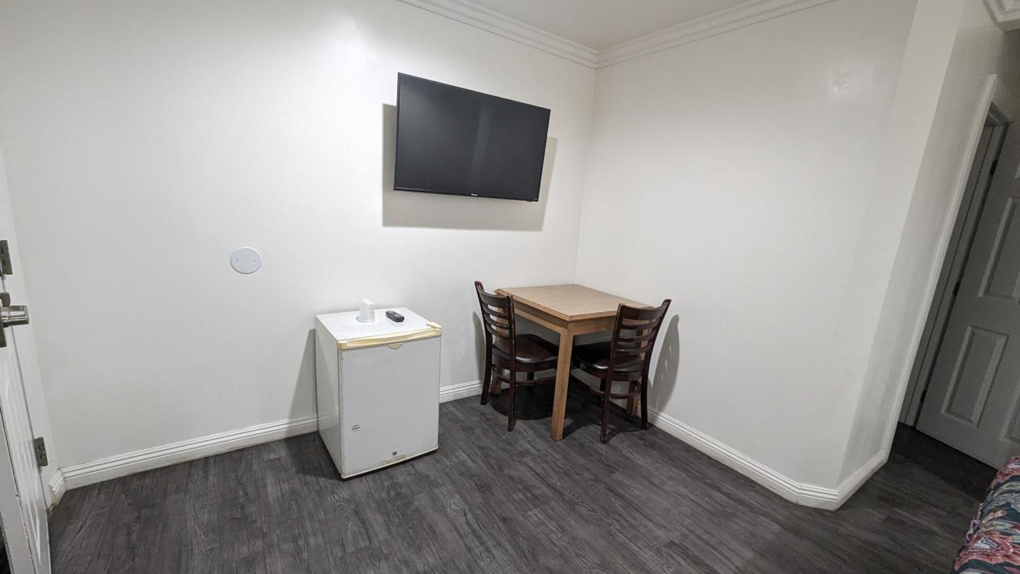 Airport - Motel